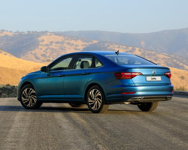 Фото Volkswagen Jetta VII Седан