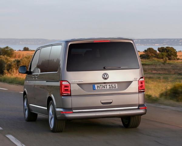 Фото Volkswagen Multivan T6 Минивэн