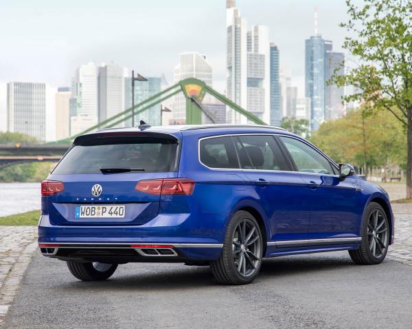 Фото Volkswagen Passat B8 Рестайлинг Универсал 5 дв.