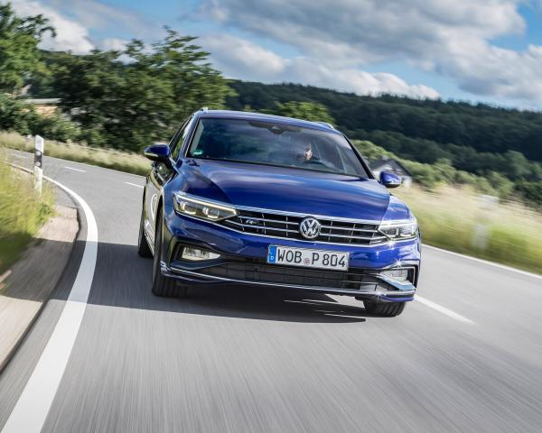 Фото Volkswagen Passat B8 Рестайлинг Универсал 5 дв.