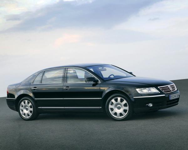 Фото Volkswagen Phaeton I Седан Long