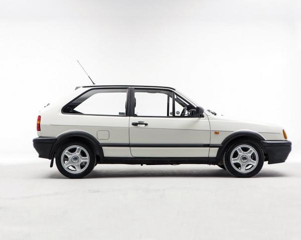 Фото Volkswagen Polo II Рестайлинг Хэтчбек 3 дв.