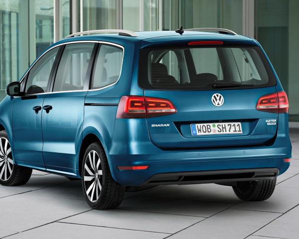 Фото Volkswagen Sharan II Рестайлинг Минивэн