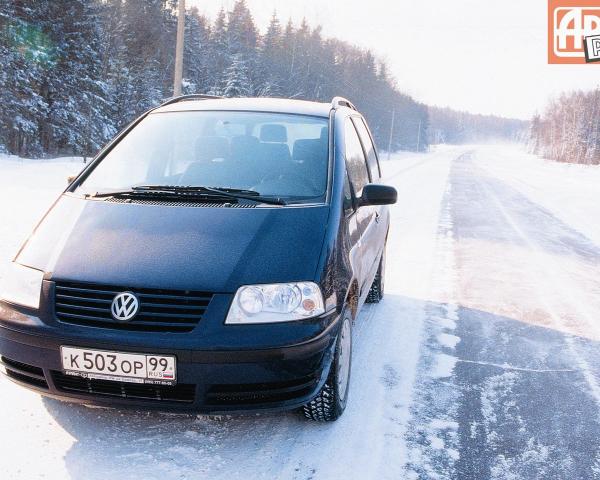 Фото Volkswagen Sharan I Рестайлинг Минивэн