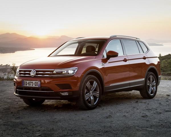 Фото Volkswagen Tiguan II Внедорожник 5 дв. Allspace