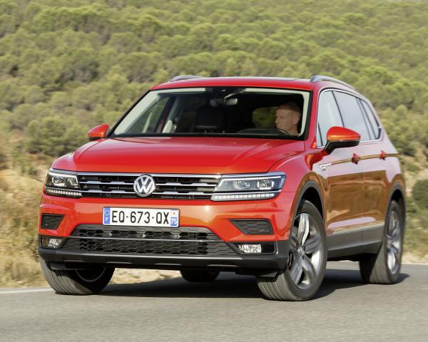 Фото Volkswagen Tiguan II Внедорожник 5 дв. Allspace