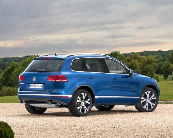 Фото Volkswagen Touareg II Рестайлинг Внедорожник 5 дв.