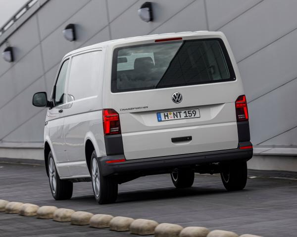 Фото Volkswagen Transporter T6 Рестайлинг Фургон