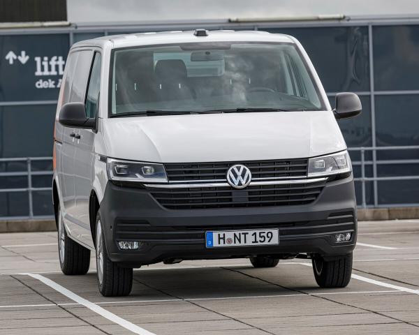 Фото Volkswagen Transporter T6 Рестайлинг Фургон