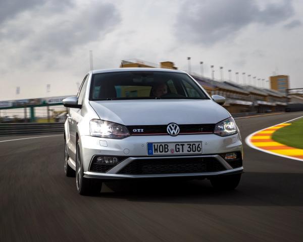 Фото Volkswagen Polo GTI V Рестайлинг Хэтчбек 5 дв.