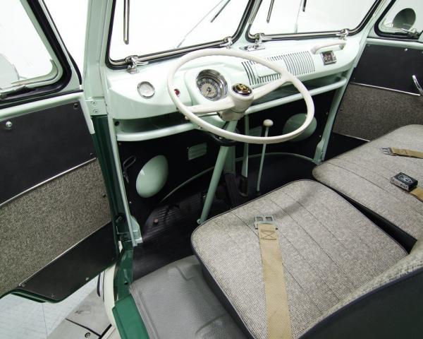 Фото Volkswagen Type 2 T1 Минивэн