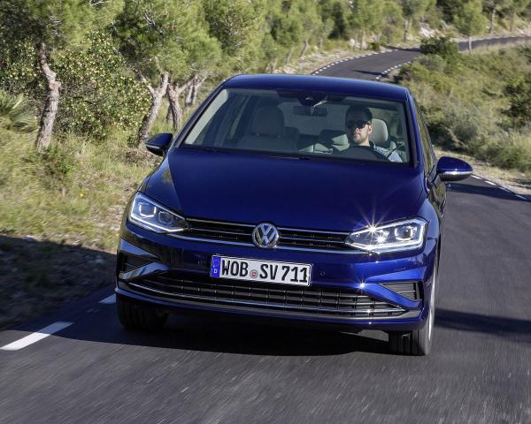 Фото Volkswagen Golf Sportsvan I Рестайлинг Компактвэн