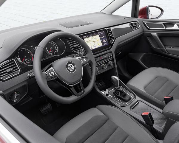 Фото Volkswagen Golf Sportsvan I Рестайлинг Компактвэн