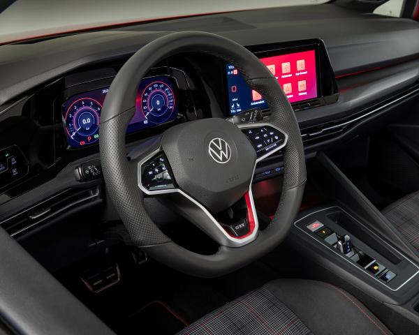 Фото Volkswagen Golf GTI VIII Хэтчбек 5 дв.