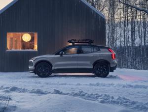 Фото Volvo EX30 Cross Country I