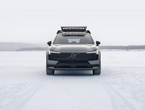 Фото Volvo EX30 Cross Country I