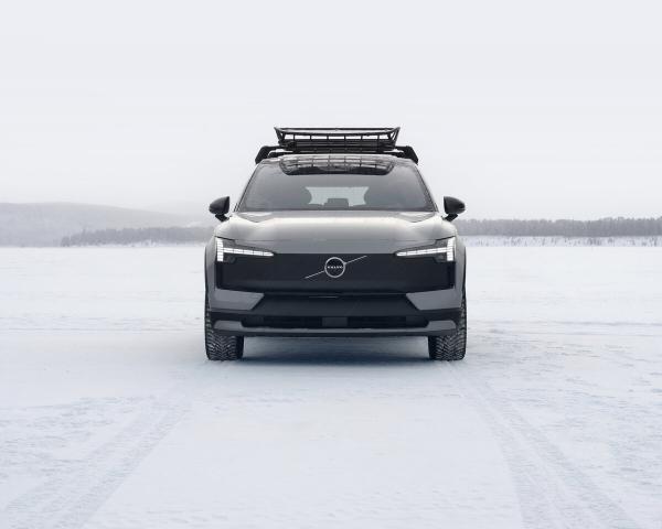 Фото Volvo EX30 Cross Country I Внедорожник 5 дв.