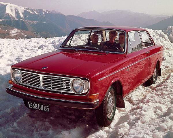 Фото Volvo 140 Series I Седан 2 дв.