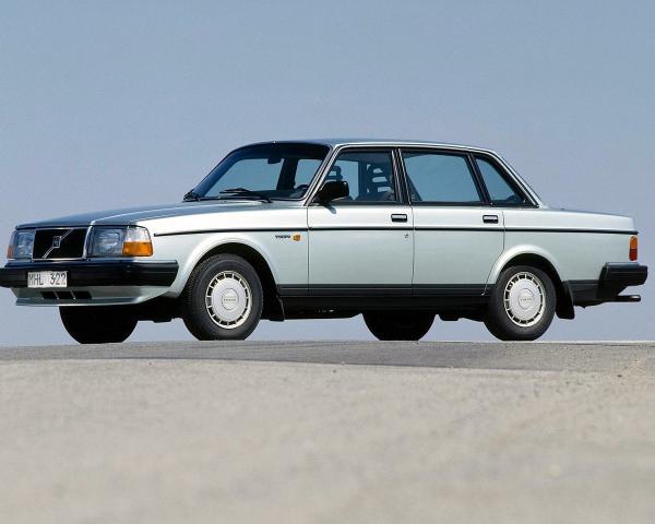 Фото Volvo 240 Series I Седан