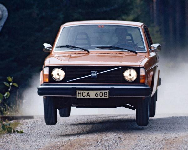 Фото Volvo 240 Series I Универсал 5 дв.