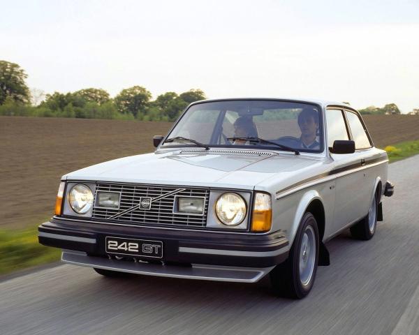 Фото Volvo 240 Series I Седан 2 дв. GT