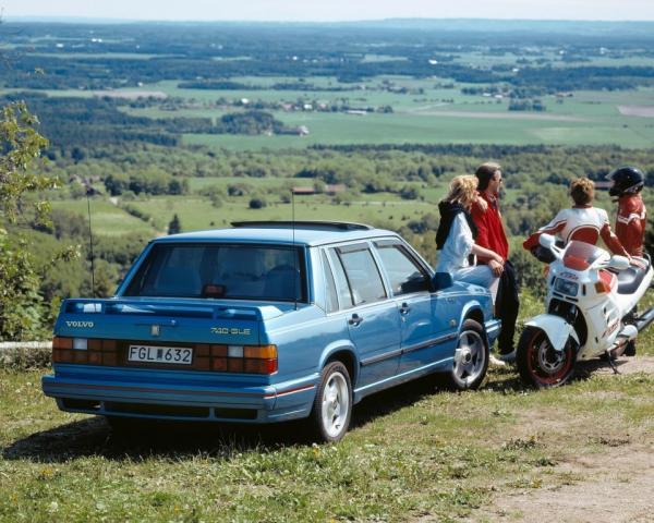 Фото Volvo 740 I Седан