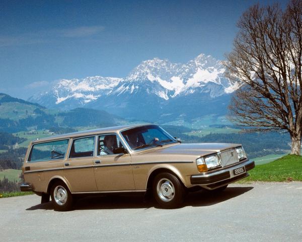 Фото Volvo 260 Series I Универсал 5 дв.