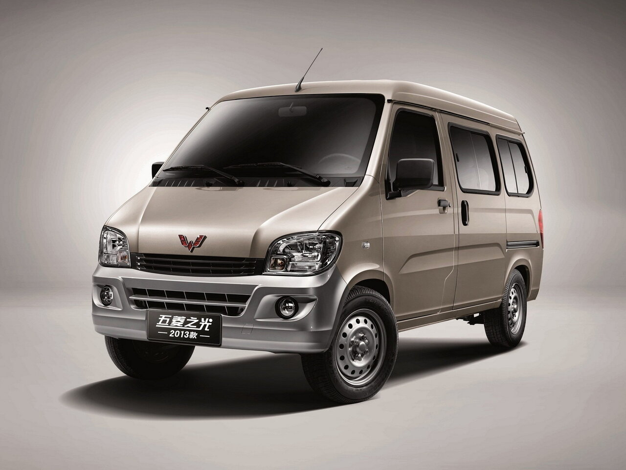 Фото Wuling Sunshine II