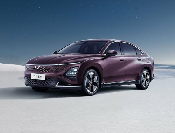 Фото Wuling Starlight I