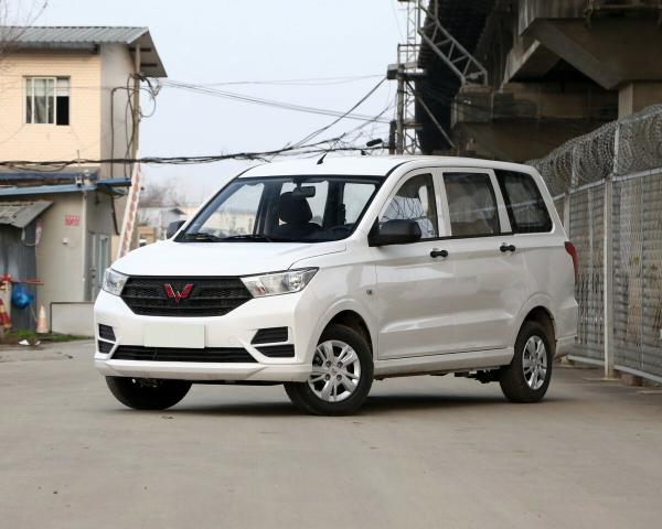 Фото Wuling Hongguang S I Компактвэн