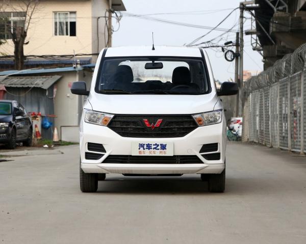 Фото Wuling Hongguang S I Компактвэн