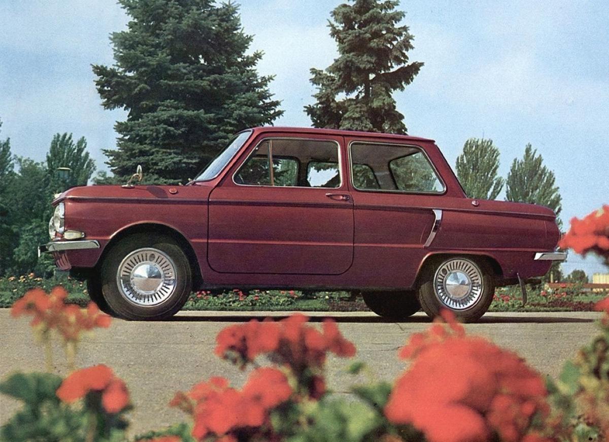 Сравнение Лада (ВАЗ) Шестёрка и ЗАЗ 968, что лучше LADA (ВАЗ) 2106 или ЗАЗ  968